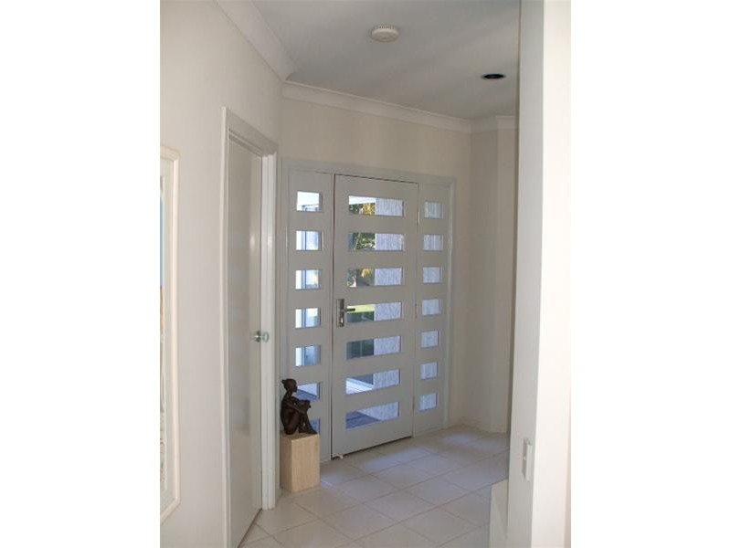 Clear Island Waters QLD 4226