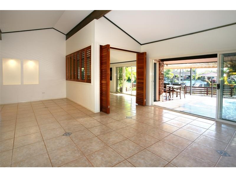 Broadbeach Waters QLD 4218