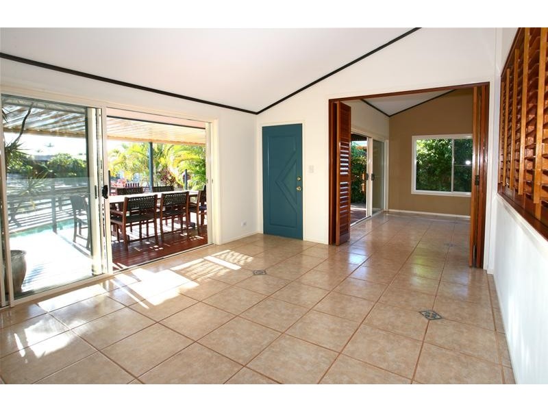 Broadbeach Waters QLD 4218