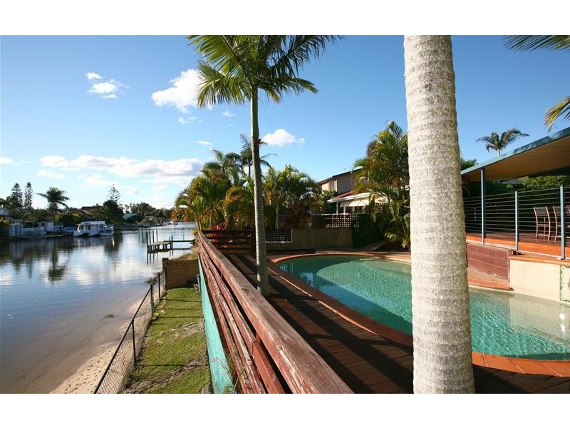 Broadbeach Waters QLD 4218