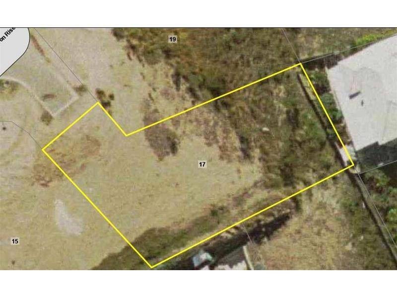 17 Chevron Rise, Highland Park QLD 4211