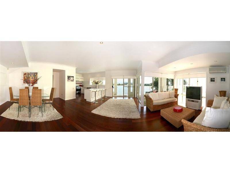 36 Staysail Crescent, Clear Island Waters QLD 4226