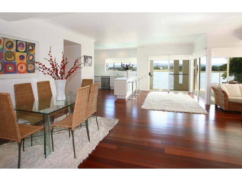 36 Staysail Crescent, Clear Island Waters QLD 4226