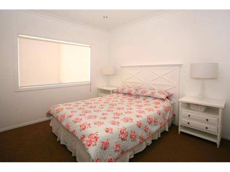 36 Staysail Crescent, Clear Island Waters QLD 4226