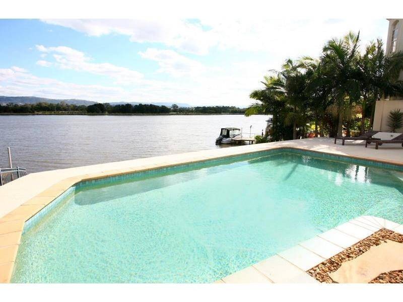 36 Staysail Crescent, Clear Island Waters QLD 4226