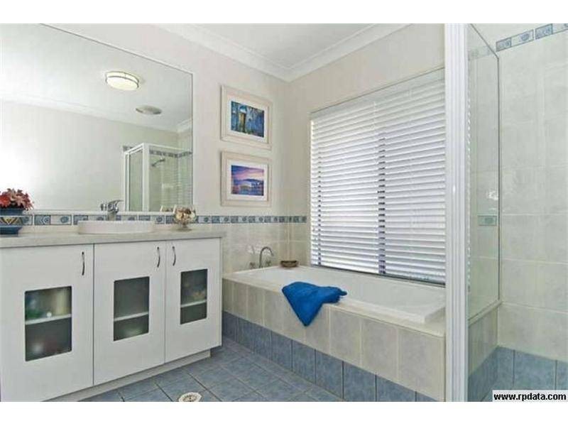 10 Sagitta Place, Robina QLD 4226