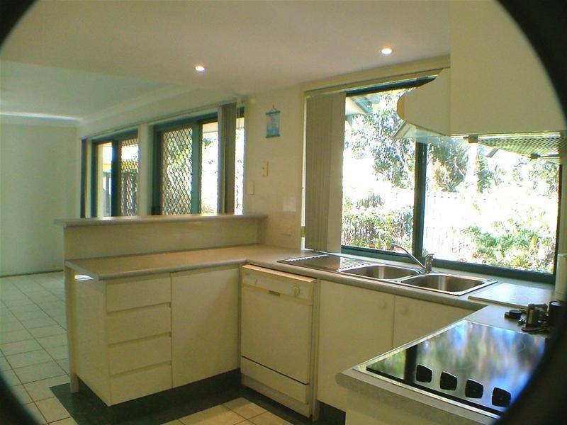 3 Clear River Boulevard, Ashmore QLD 4214