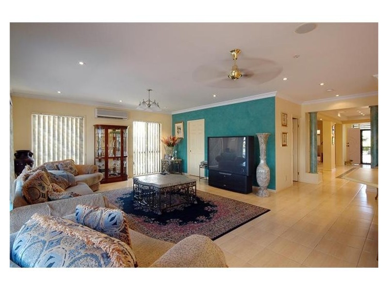 52 Fitzwilliam Street, Carrara QLD 4211