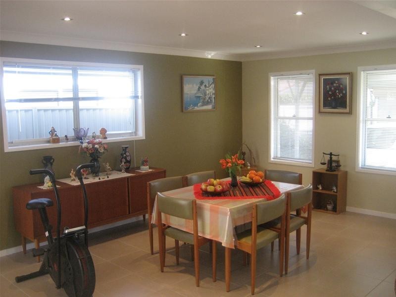 5 Chianti Avenue, Mermaid Waters QLD 4218