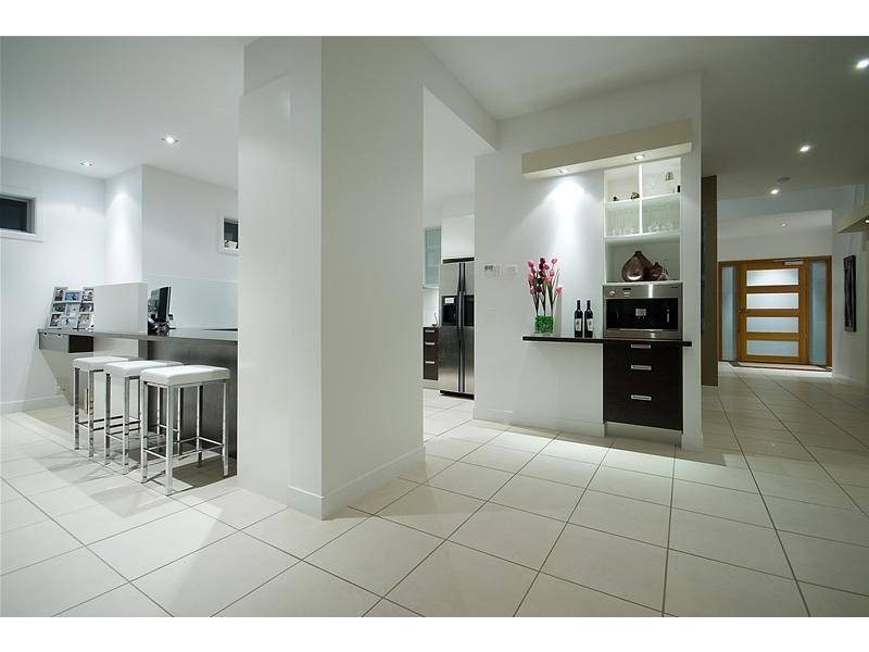 5004 Emerald Island Drive, Carrara QLD 4211