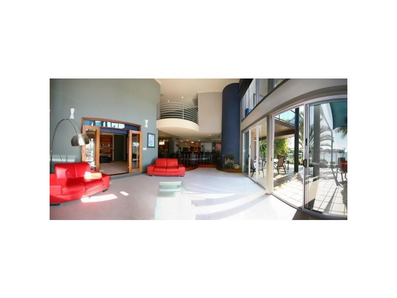 Clear Island Waters QLD 4226