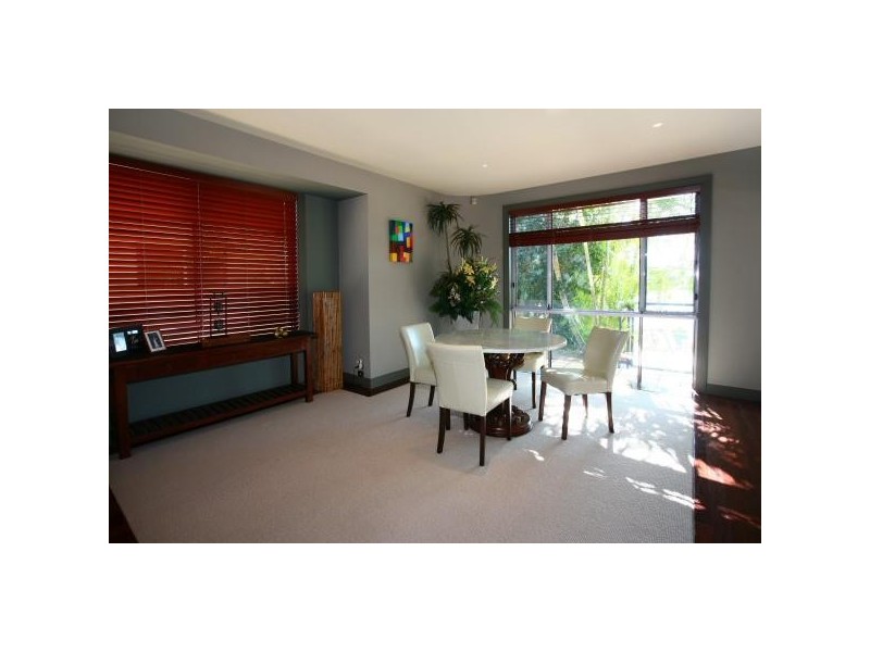 Clear Island Waters QLD 4226