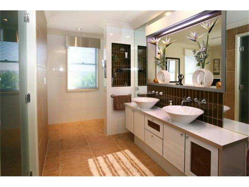 3000 The Boulevard, Carrara QLD 4211