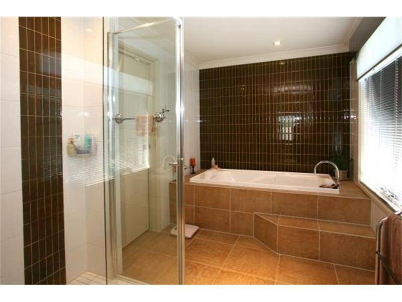 3000 The Boulevard, Carrara QLD 4211