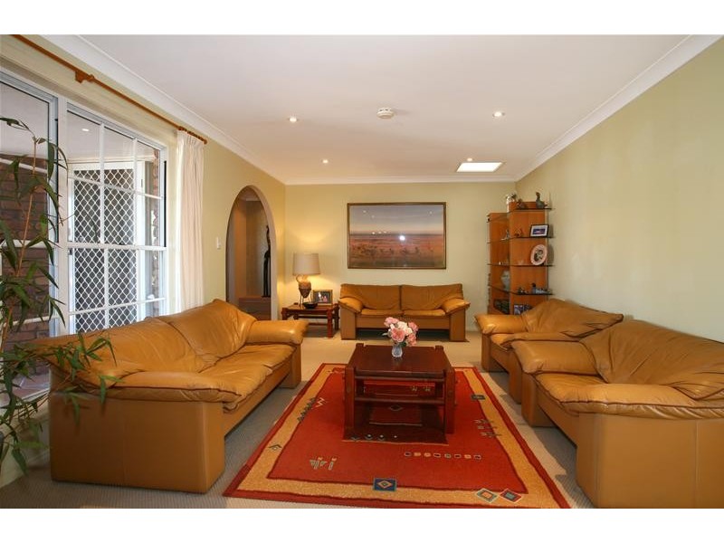 23 Darnay Road, Broadbeach Waters QLD 4218