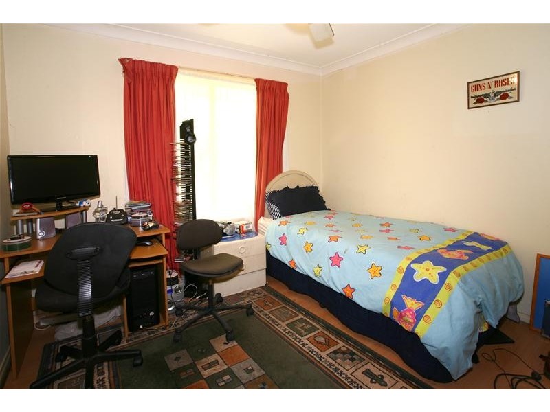 23 Darnay Road, Broadbeach Waters QLD 4218