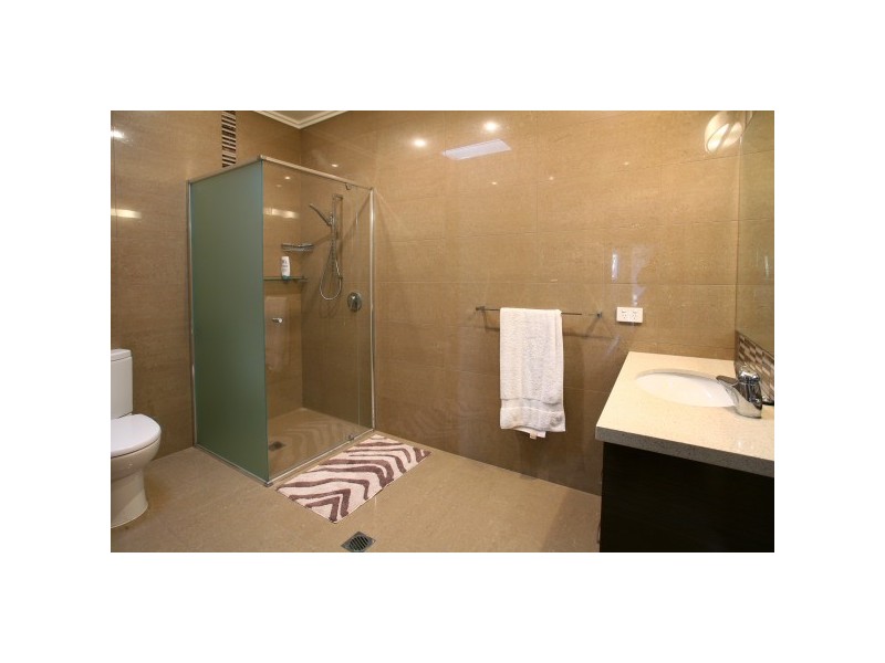 18 Nicklaus Court, Merrimac QLD 4226