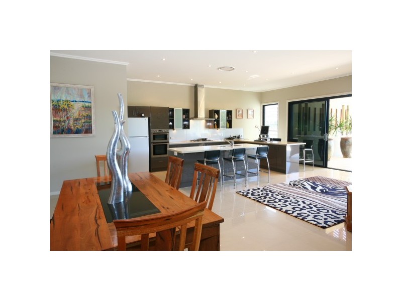 18 Nicklaus Court, Merrimac QLD 4226