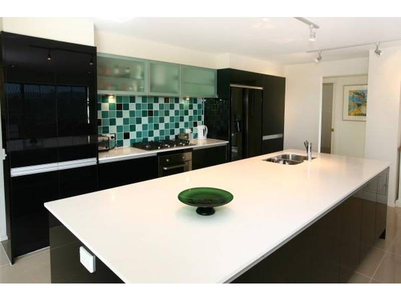 52 Martingale Circuit, Clear Island Waters QLD 4226