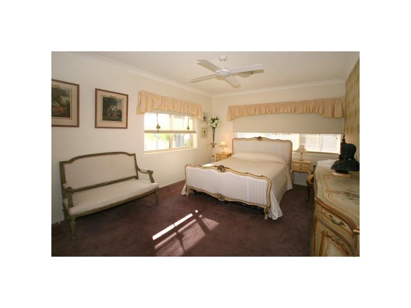 52 Martingale Circuit, Clear Island Waters QLD 4226