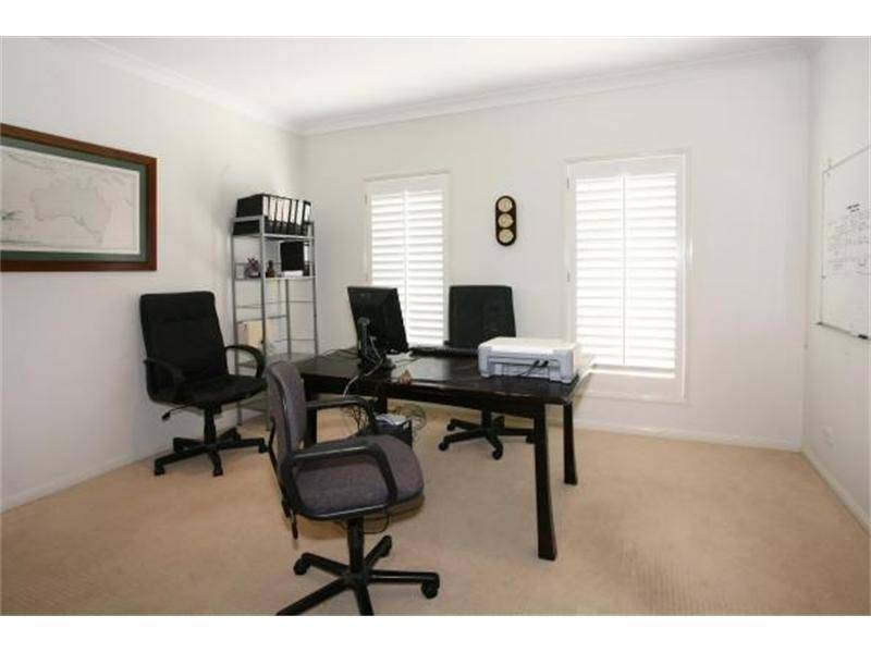 19 Heights Drive, Robina QLD 4226
