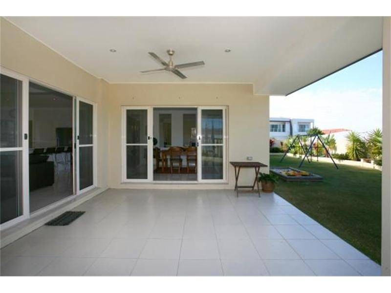 19 Heights Drive, Robina QLD 4226
