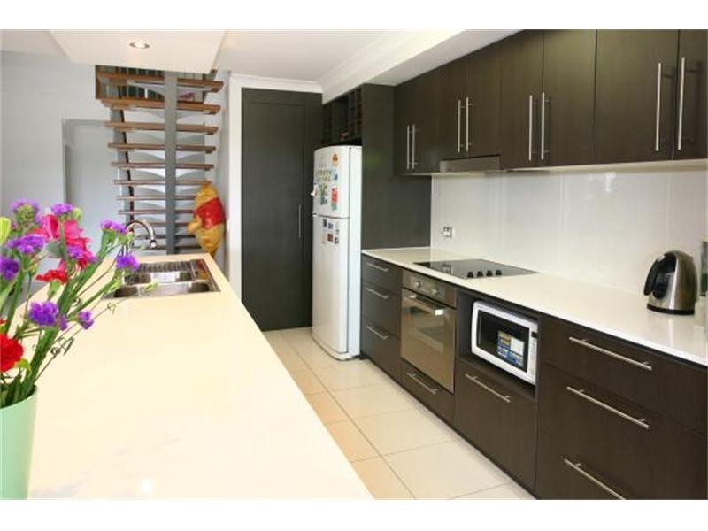 91 Verona Court, Burleigh Waters QLD 4220