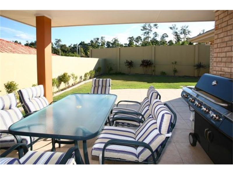 31 Heights Drive, Robina QLD 4226