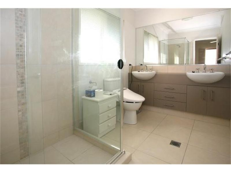 31 Heights Drive, Robina QLD 4226