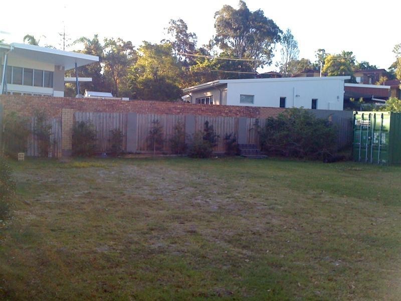 22a Tambourah Drive, Benowa QLD 4217