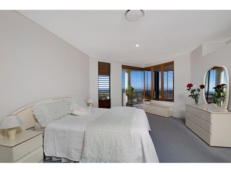 31 Moroccan Street, Highland Park QLD 4211