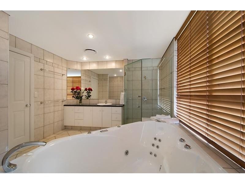 31 Moroccan Street, Highland Park QLD 4211