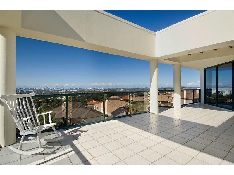 31 Moroccan Street, Highland Park QLD 4211