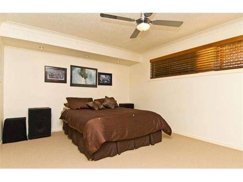 3 Northwood Close, Robina QLD 4226