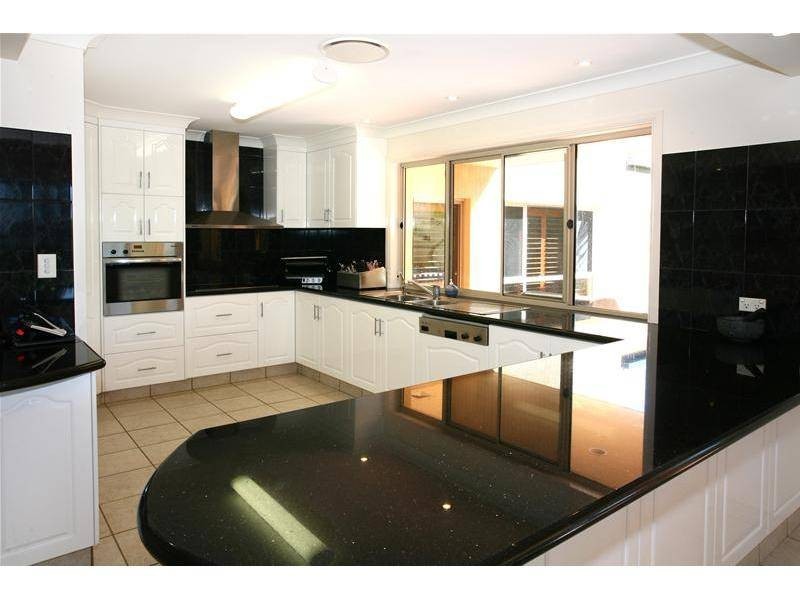 81 Bollard Circuit, Clear Island Waters QLD 4226