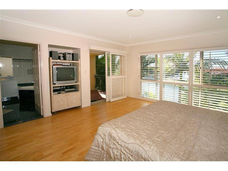 81 Bollard Circuit, Clear Island Waters QLD 4226