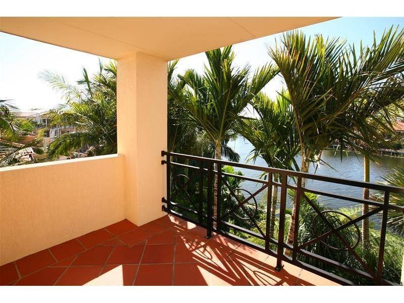 81 Bollard Circuit, Clear Island Waters QLD 4226