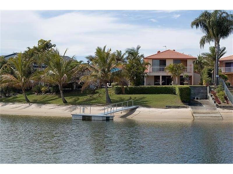 14 Cocos Crescent, Broadbeach Waters QLD 4218