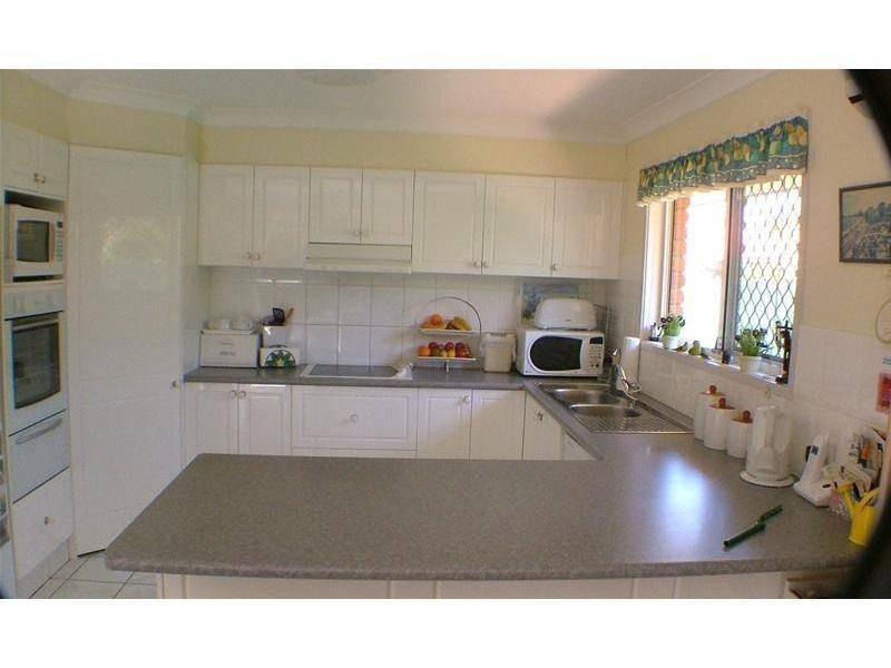 16 Vancouver Drive, Robina QLD 4226