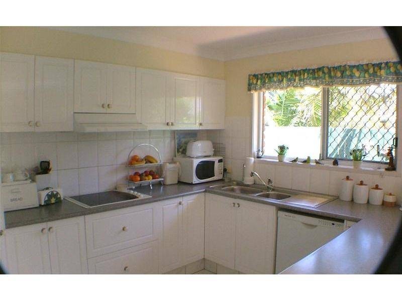 16 Vancouver Drive, Robina QLD 4226