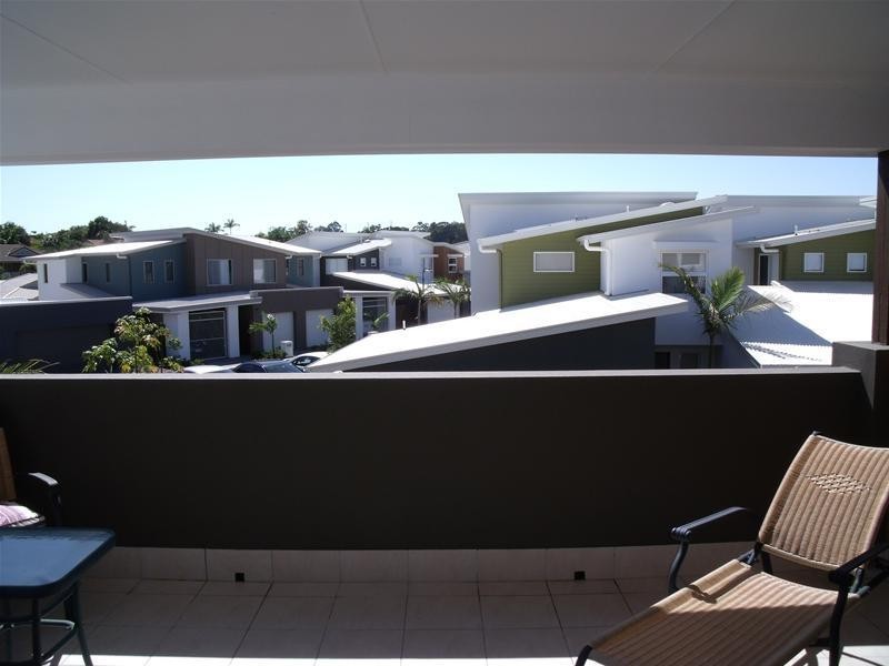 24 Lillie Street (Lille) Street, Burleigh Waters QLD 4220