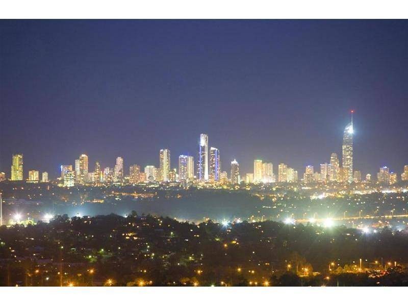 97 Armstrong Way, Highland Park QLD 4211