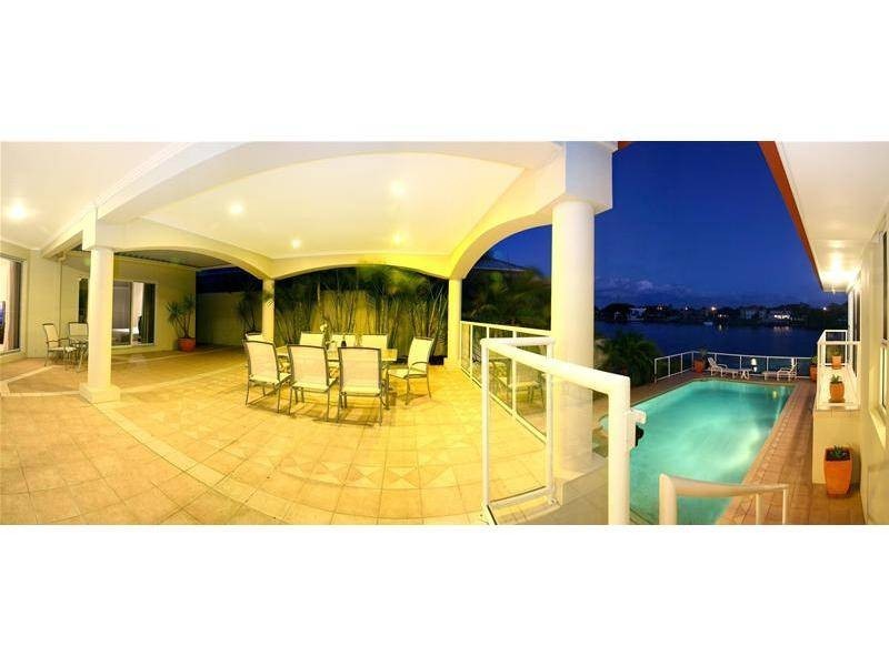 49 Bollard Circuit, Clear Island Waters QLD 4226