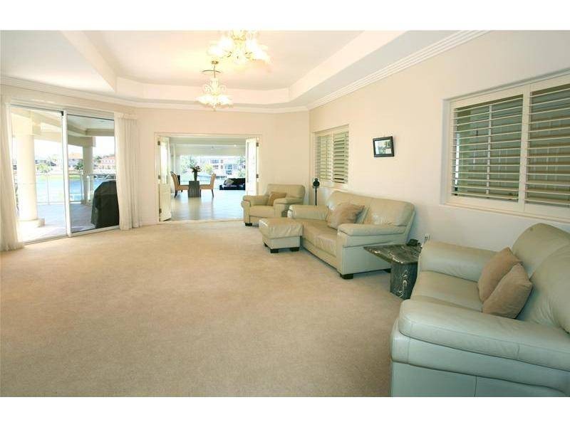 49 Bollard Circuit, Clear Island Waters QLD 4226