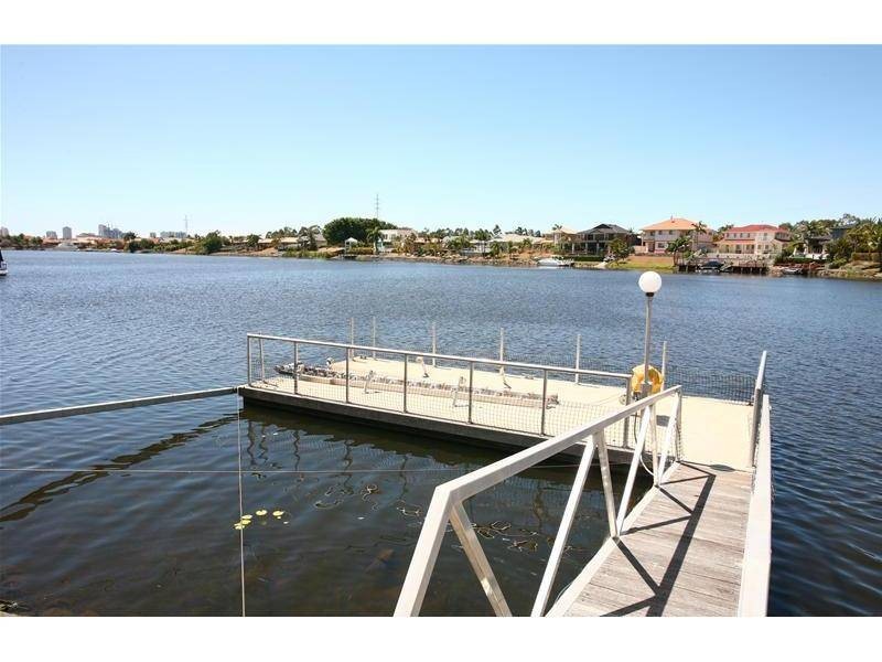 49 Bollard Circuit, Clear Island Waters QLD 4226
