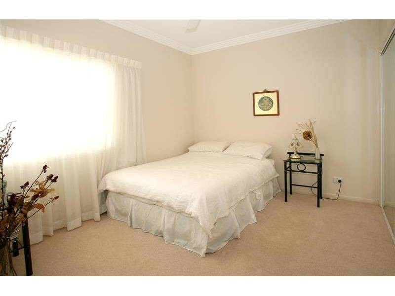 49 Bollard Circuit, Clear Island Waters QLD 4226