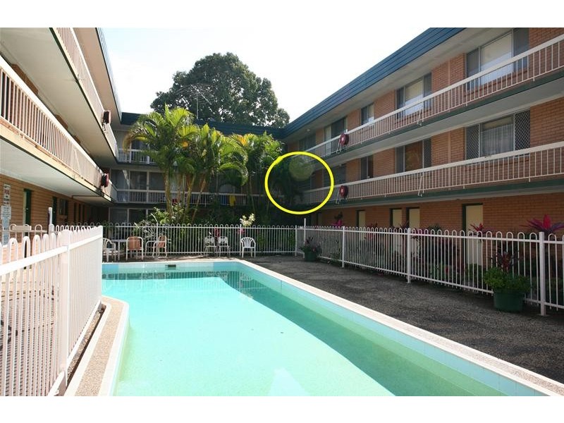 8/18 Tarcoola Crescent, Chevron Island QLD 4217