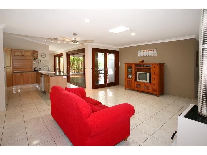 92 Camberwell Circuit, Robina QLD 4226