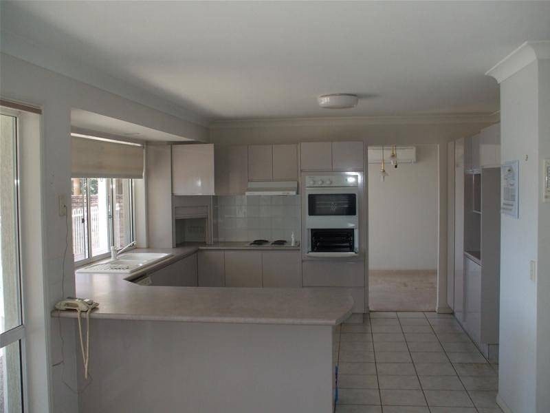 5 Clipper Boulevard, Clear Island Waters QLD 4226