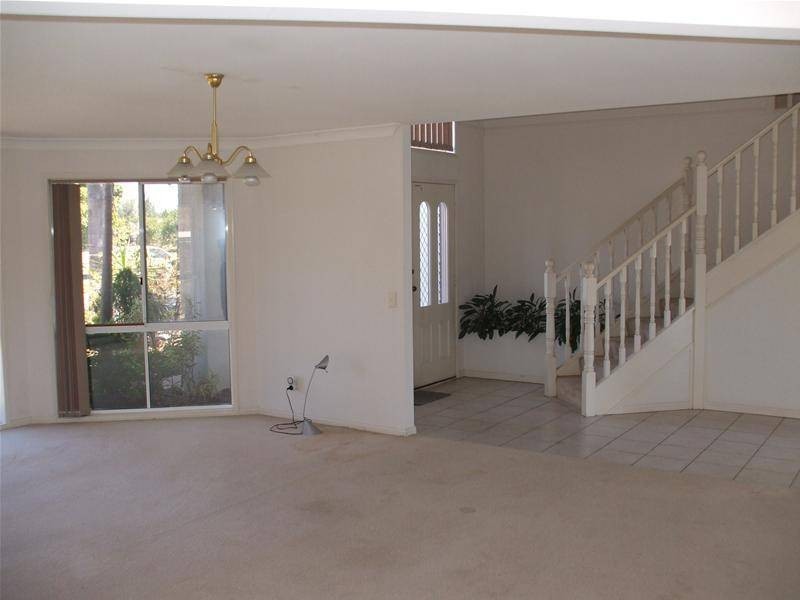 5 Clipper Boulevard, Clear Island Waters QLD 4226